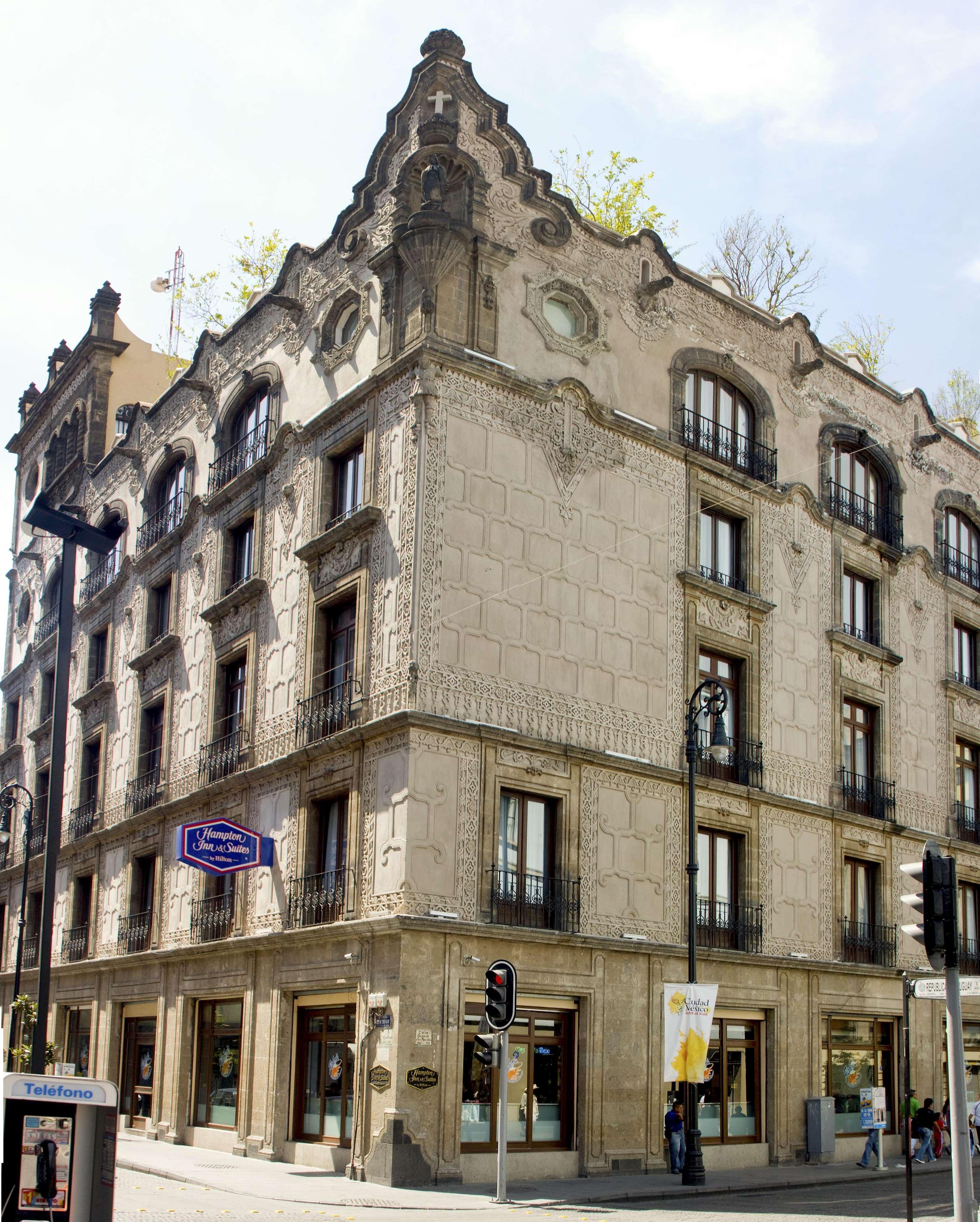 Hampton Inn & Suites Mexico City - Centro Historico Exteriör bild