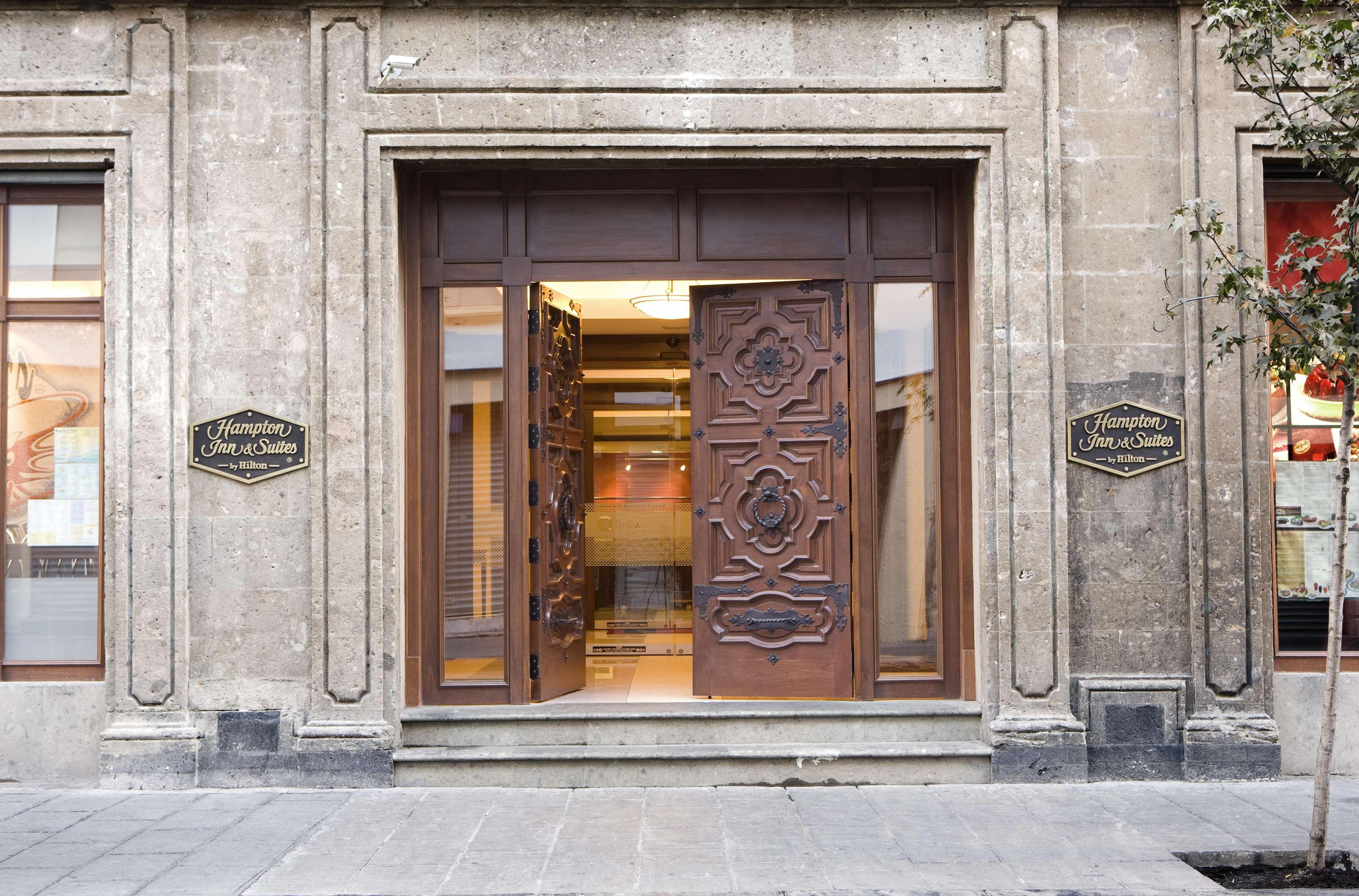 Hampton Inn & Suites Mexico City - Centro Historico Exteriör bild